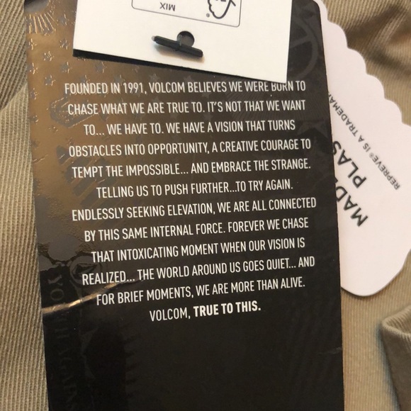 Volcom shorts - Picture 5 of 7